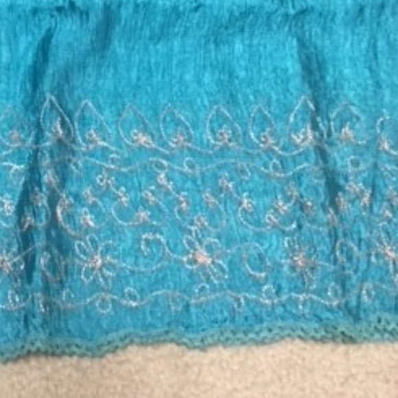 scarf - Picture 3 of 3